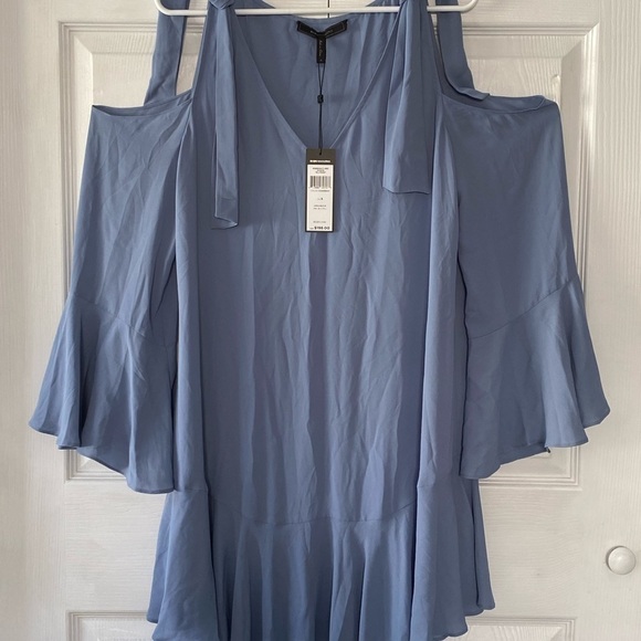 NWT BCBGMaxAzria Ellison Knot Detail Cold-Shoulder Dress. Women’s Size S - Picture 6 of 11